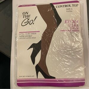 On The Go! Control Top Sheer Pantyhose ultra sheer sandalfoot - Platina size 3